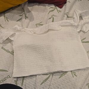 ❤️10/$20 New Cropped Ruffle Elegant White Off-Shoulder Top